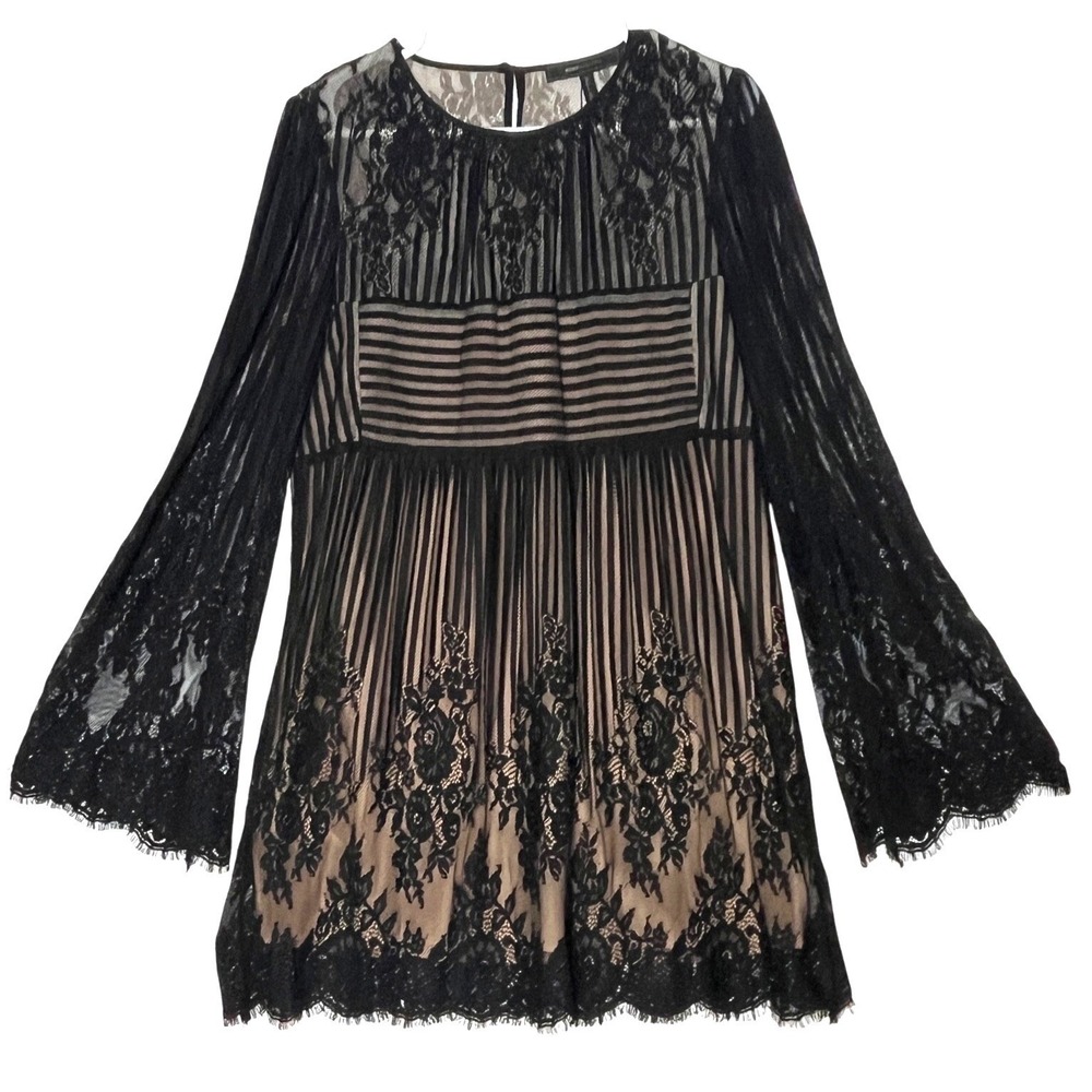BCBGMAXAZRIA Luann Black Lace Bell Sleeve Mini Dress MRB66J03-001 NWT Womens M - Picture 1 of 7